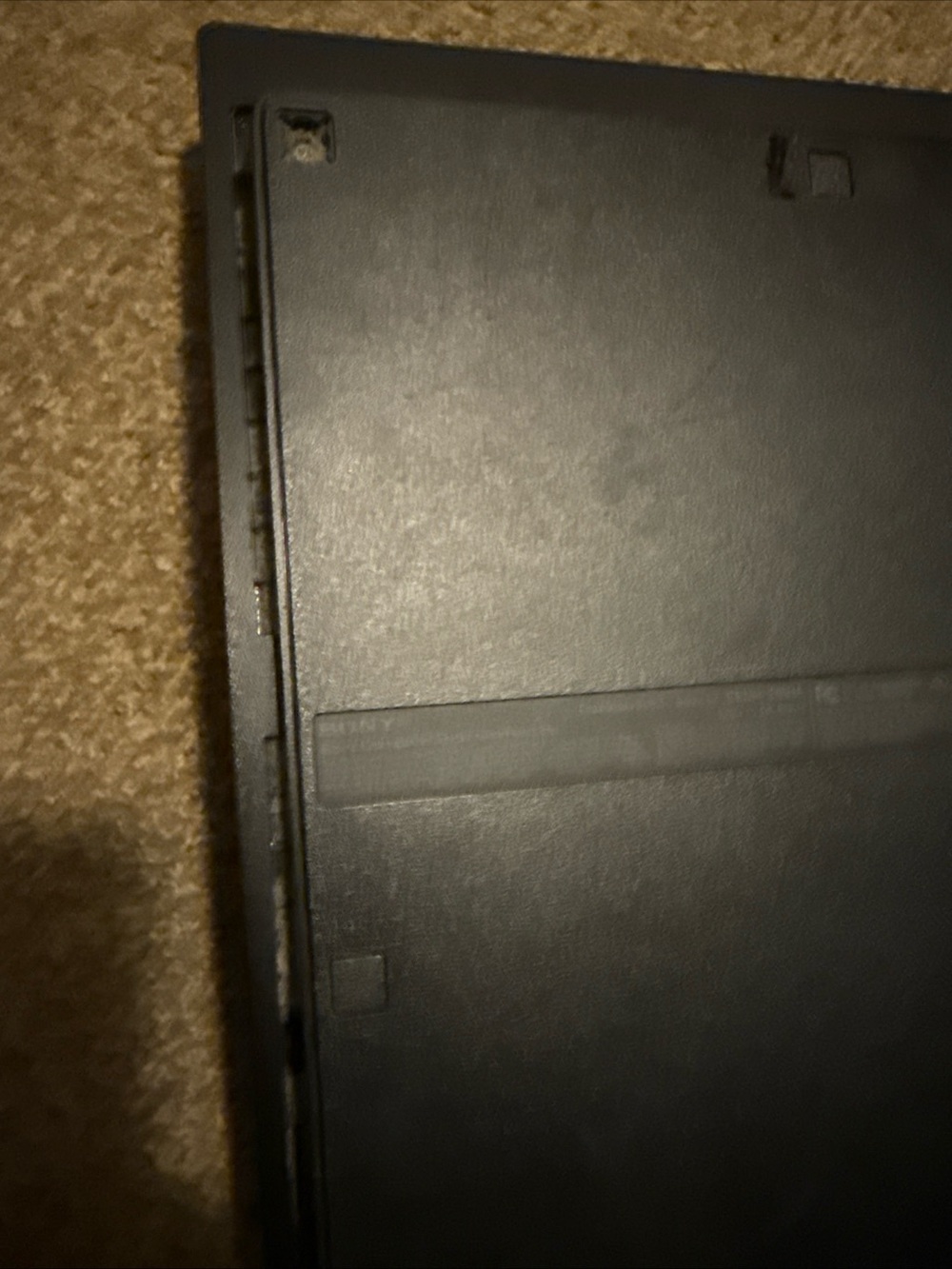 Sony PS3 Slim Console in Black with Gloss Trim - Picture 3 of 4